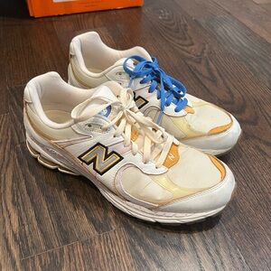 New Balance 2002R